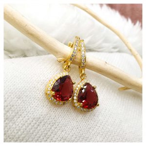 Garnet Taşlı Sallantılı Damla Küpe